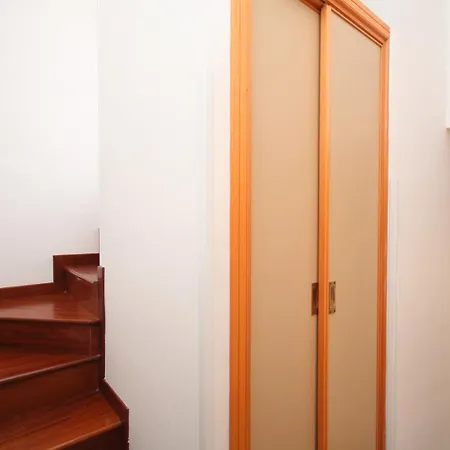 Casa Sciusca بيت للعطل تْشيفالو